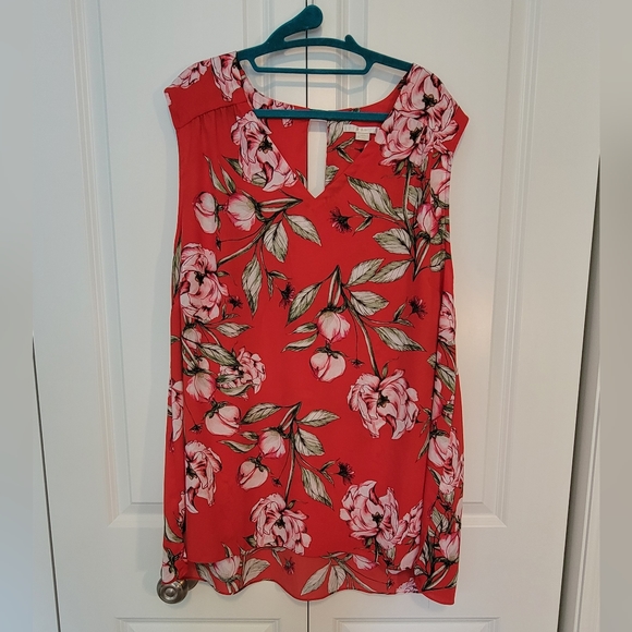 Women's Plus Size C & E Shell Blouse, Red w/ Pink and Green Floral Pattern - 3X - Picture 2 of 6